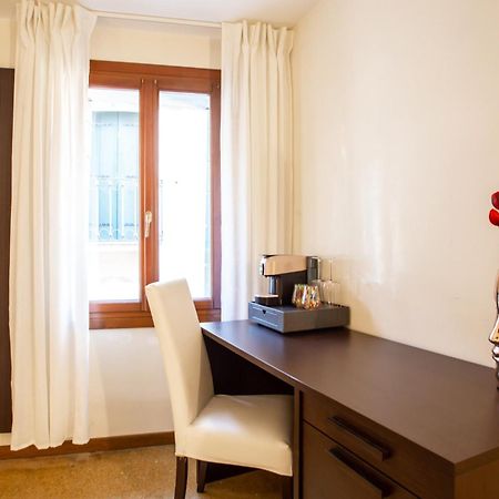 Luxury Apartment In San Marco, Венеция Екстериор снимка