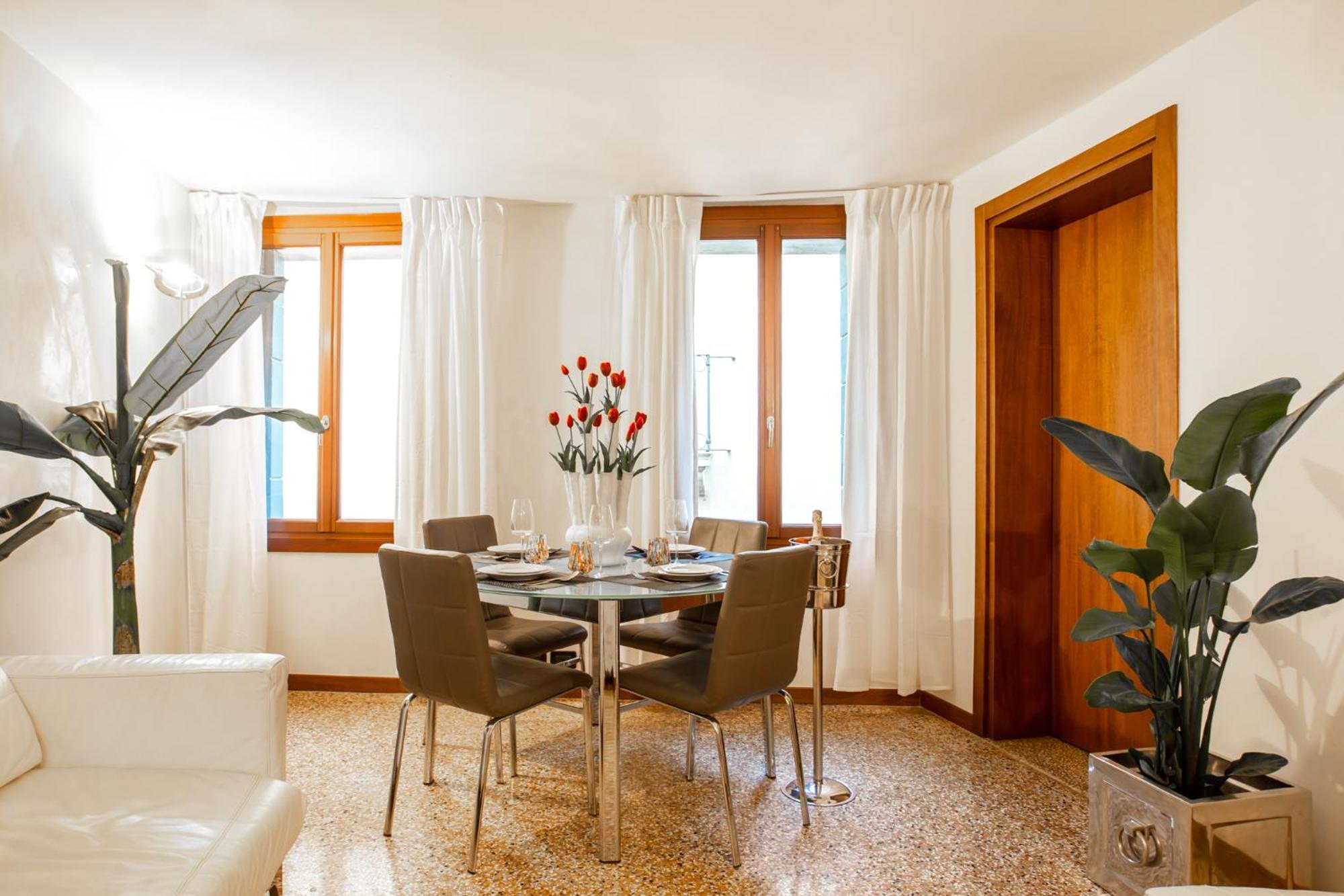 Luxury Apartment In San Marco, Венеция Екстериор снимка
